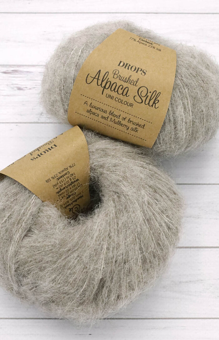 DROPS Brushed Alpaca Silk (02) jasny szary