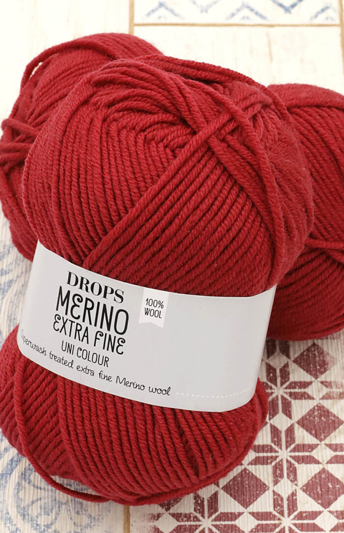 DROPS Merino Extra Fine (11) karminowy
