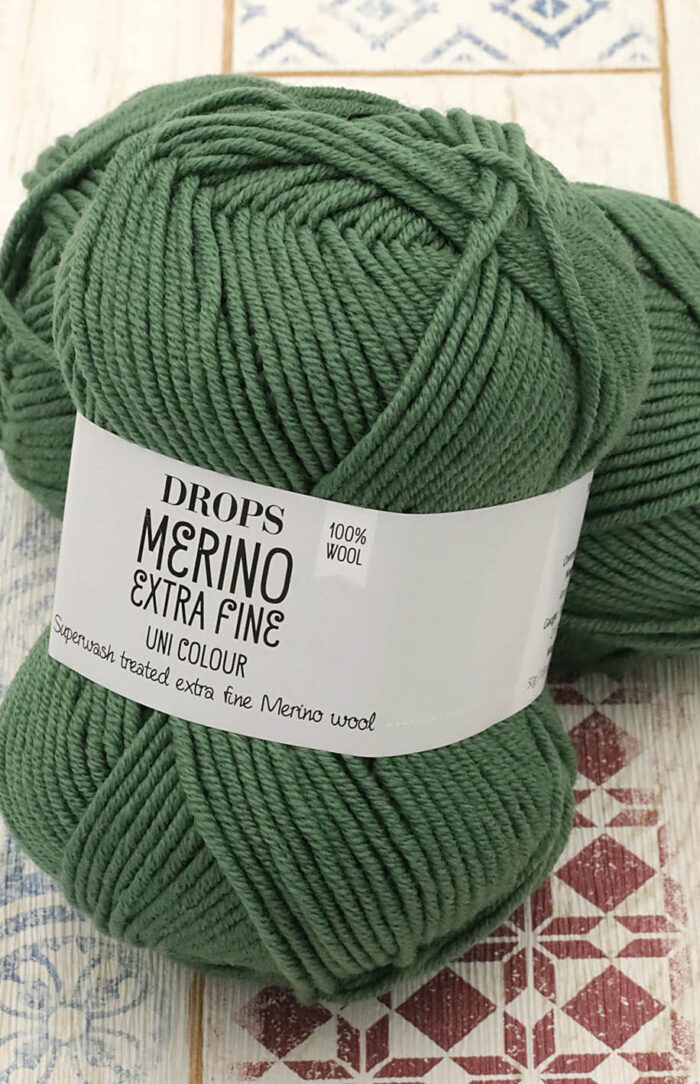 DROPS Merino Extra Fine (31) leśna zieleń
