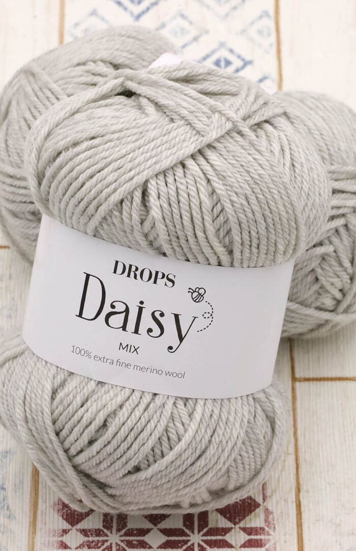 DROPS Daisy (27) mix perłowy szary